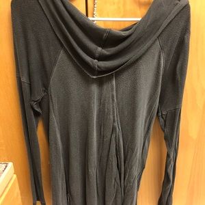 Long sleeve soft shirt with hood
